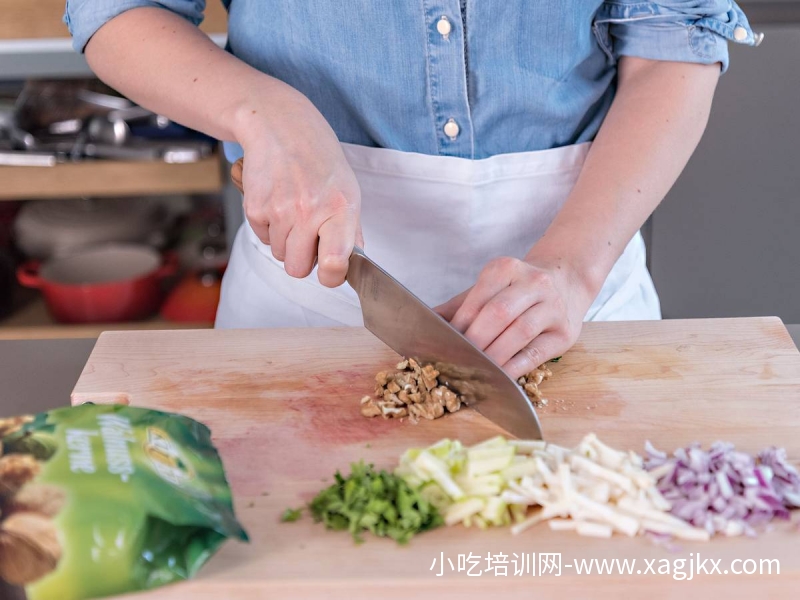 扁豆苹果芹菜沙拉【制作方式】